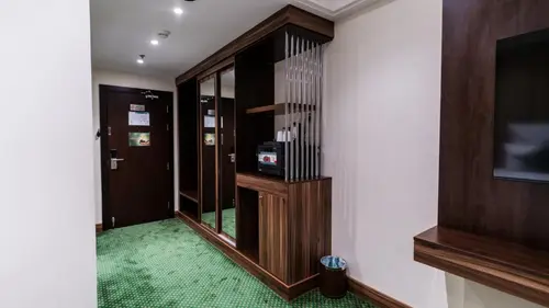 Studio with bathtub 3