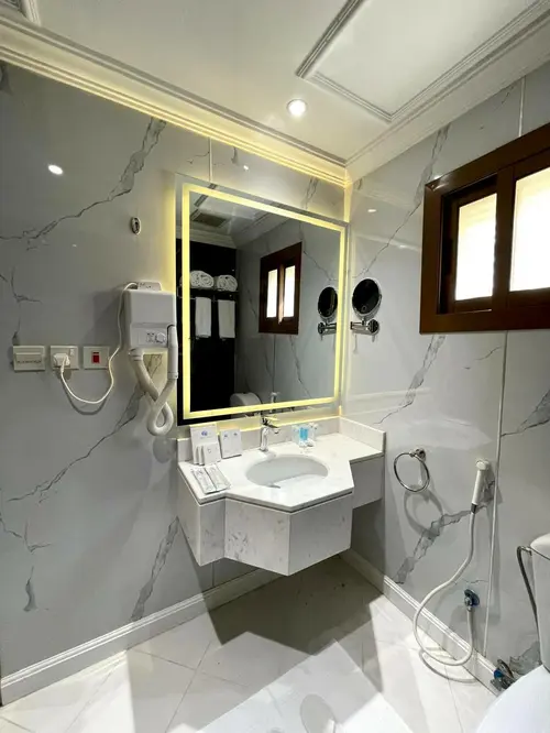 Suite 501 - One Bedroom 7