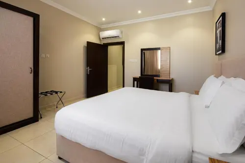 One Bedroom Apartment 2