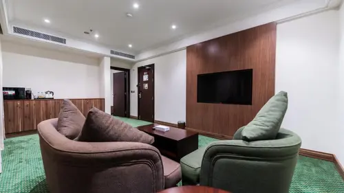 One Bedroom Apartment 7