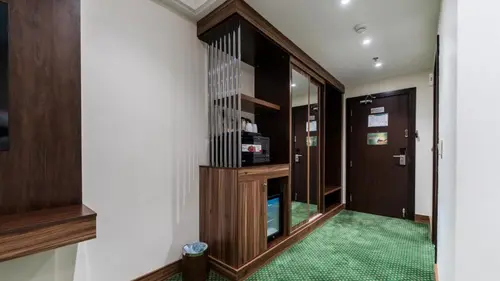 Studio with bathtub 2