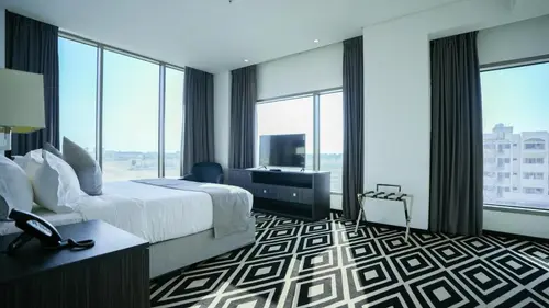 One Bedroom Suite with city view 9